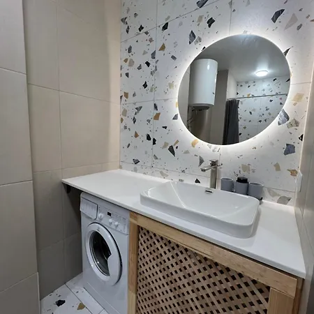 Golden Era Flat Apartment